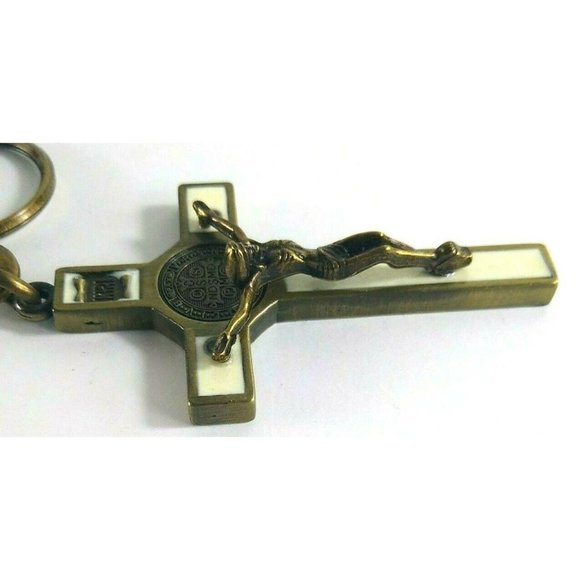 Religious Crucifixion Key Ring Chain Fob INRI Jesus On The Cross Enamel Metal - Picture 3 of 5